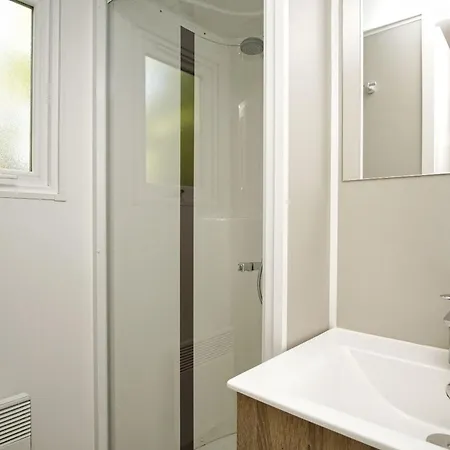 Holiday home Tiny Homes Nr 822 Strandnah Und Mit Terrasse